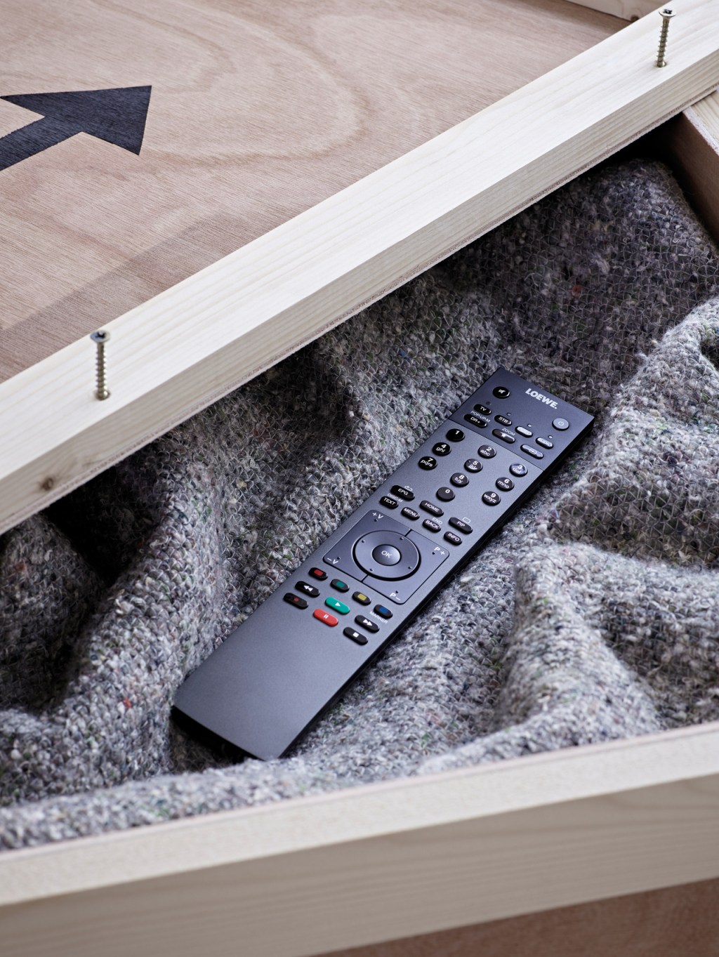 Loewe Assist Graphite Grey Edition